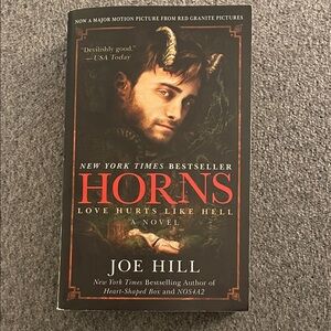 Horns by Joe Hill Paperback Novel - Black & Red Cover